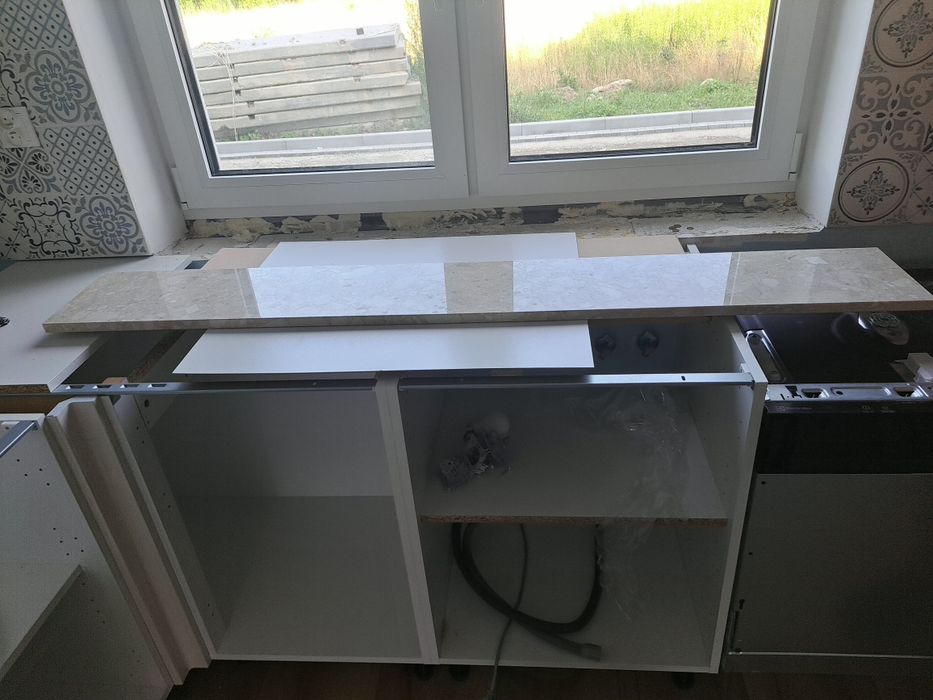 Parapet z konglomeratu