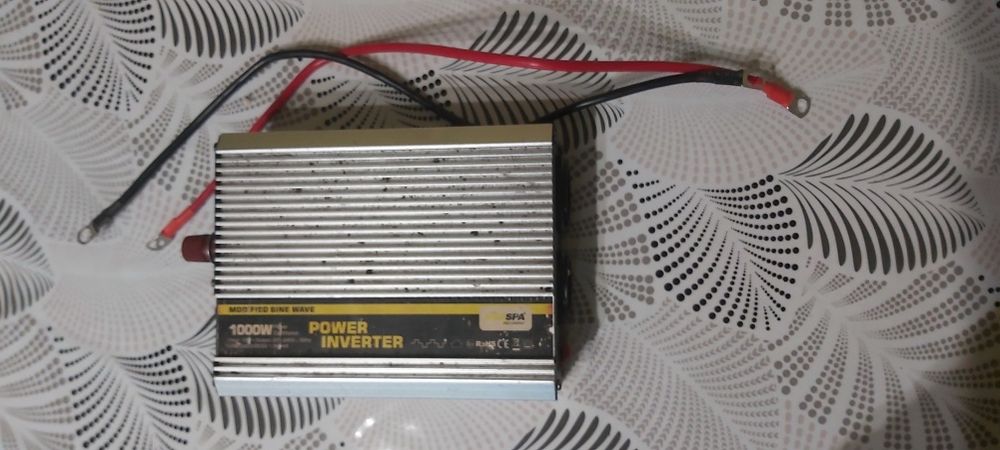 Інвертор  12-220