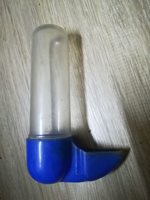 Поилка для попугаев, конареек