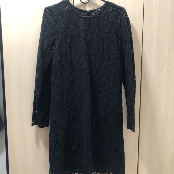 Черное ажурное платье