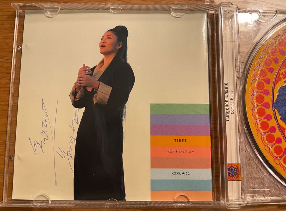 Yungchen Lhamo Coming Home !!autograf!! 1998
