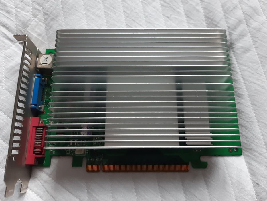 GPU Sonic GeForce 8500GT PCI-E 256MB DDR3 TV-OUT DVI | Sprawna