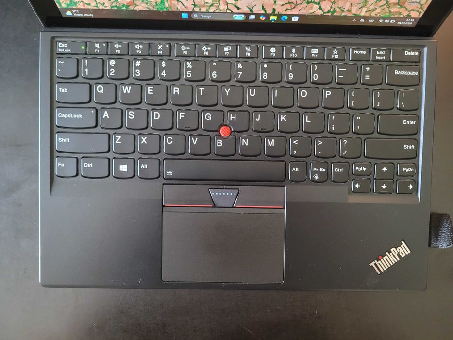 Сенсорний Ноутбук Lenovo ThinkPad Tablet gen 2 / i5-7Y57 / 8GB RAM / 256 GB SSD