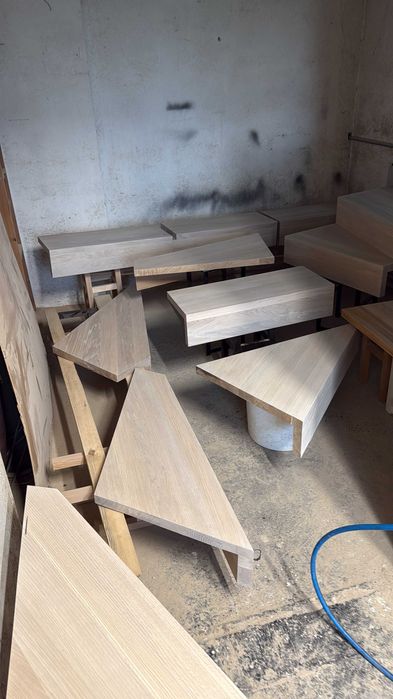 Drewniane stopnie dywanowe – dąb / jesion/ buk Produkcja na zamówienie