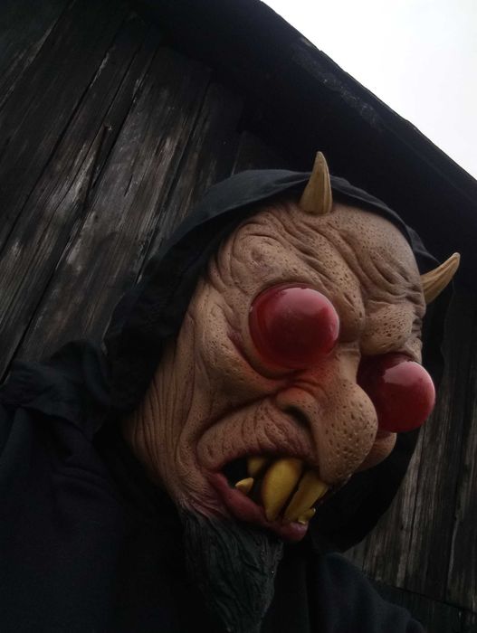 ШАБЛЕЗУБИЙ Древній чорт з червоними очима та БОРОДОРОГА КУСАКА + інші