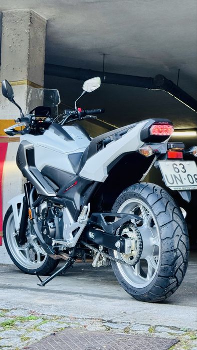 Honda NC750X (2018) – Estado de Nova (1.080 km reais)