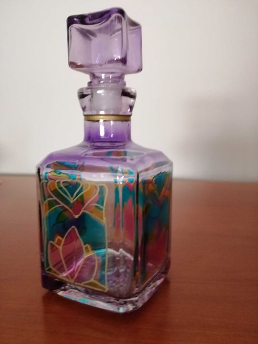 Frasco  de vidro pintado à mão