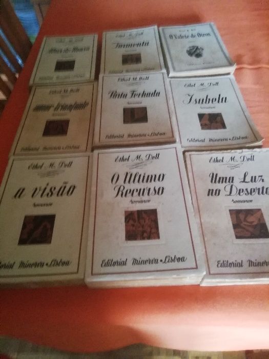 Nove livros de Ethel M. Dell da Editorial Minerva