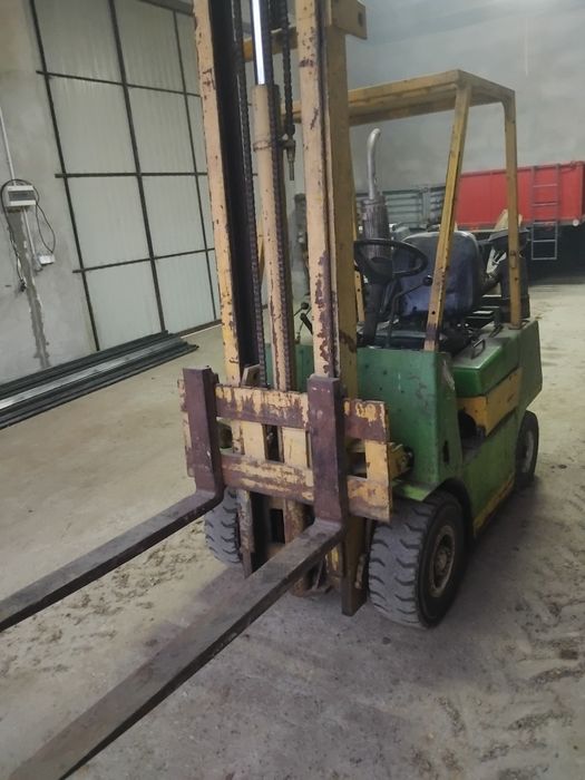 Wozek widłowy perkins