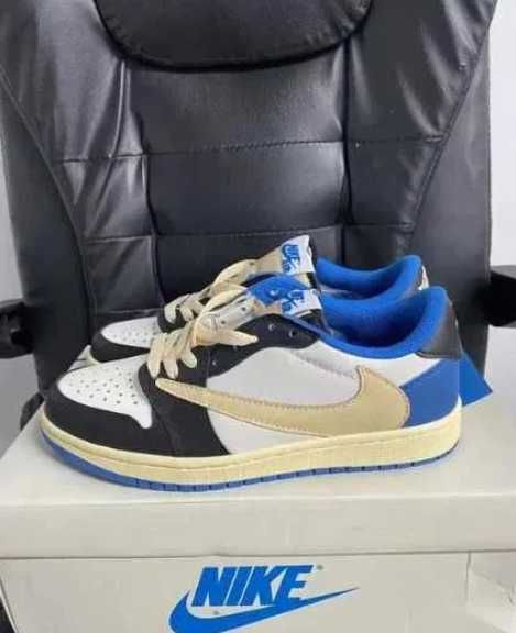 Jordan 1 Retro Low OG SP Fragment x Travis Scott R.45