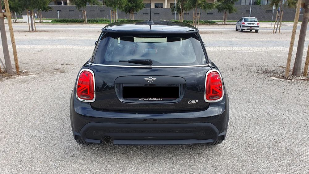MINI 3 Portas One Essential
