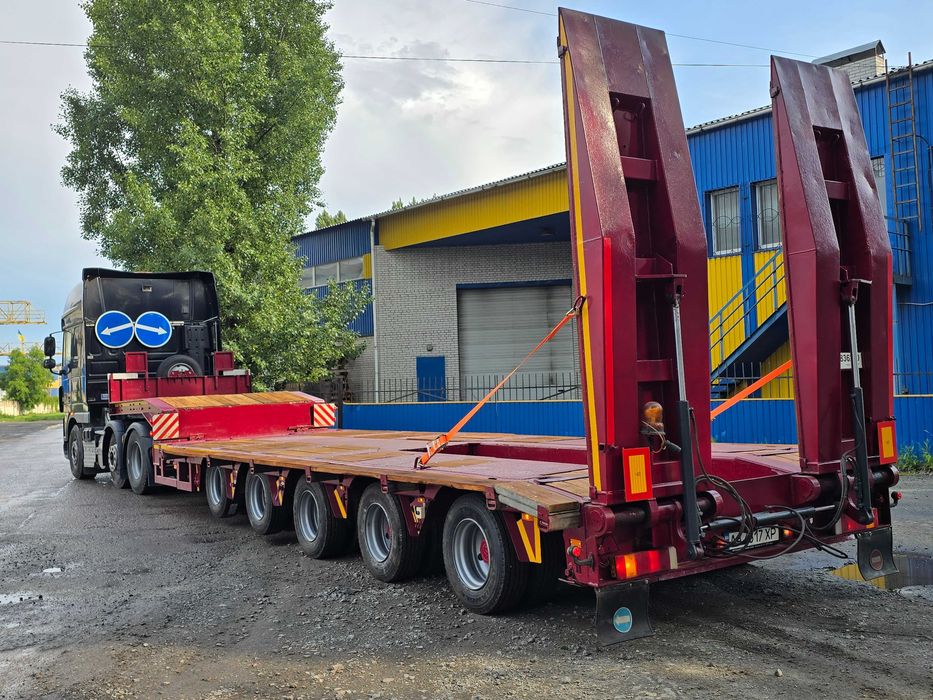 Полуприцеп низкорамная платформа Faymonville Multimax