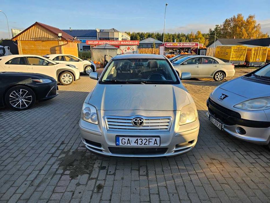 Toyota Avensis 2003/1.6benzyna/110km/KLIMATYZACJA/okazja
