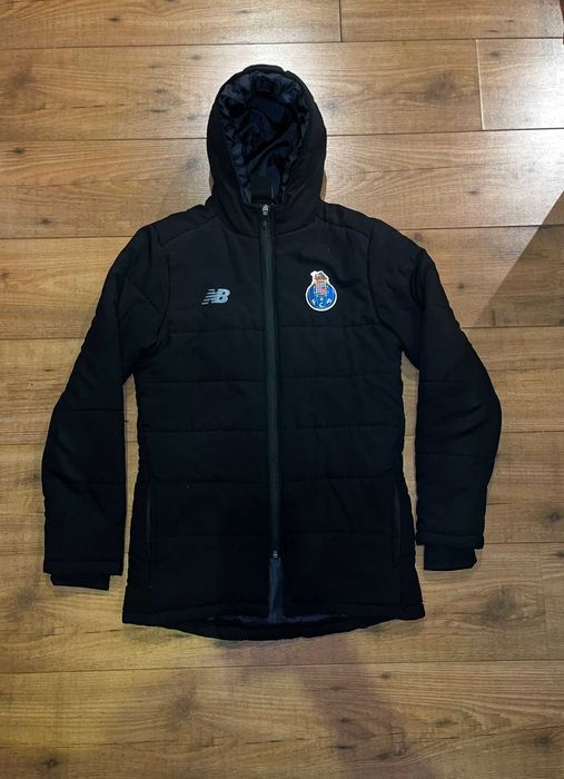 Kispo do FCP da New Balance em muito bom estado.Tam 158 -(10a 14 anos)