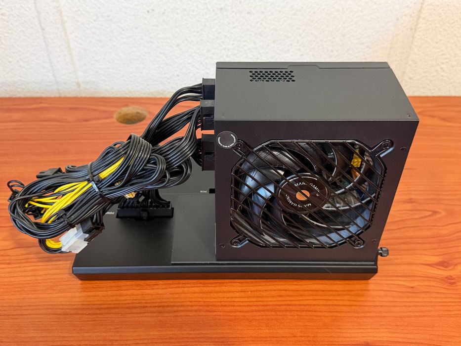 MINISFORUM DEG1 OCulink eGPU Dock + Extras
