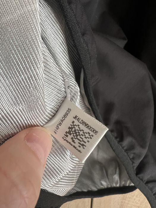 Kurtka Adidas  z odpinanymi rękawami