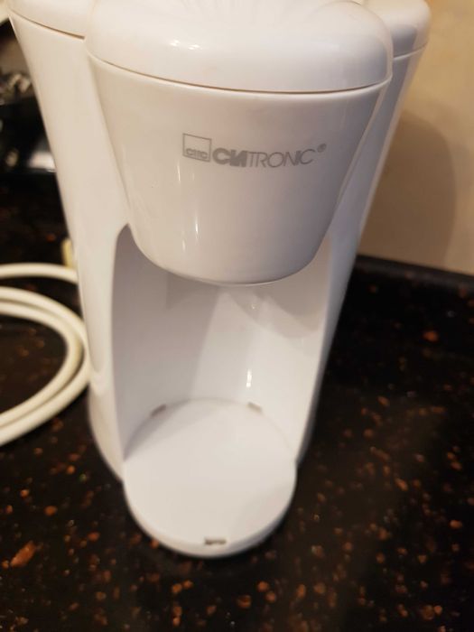Кофеварка капельная Clatronic КА2563 c фирменной чашечкой