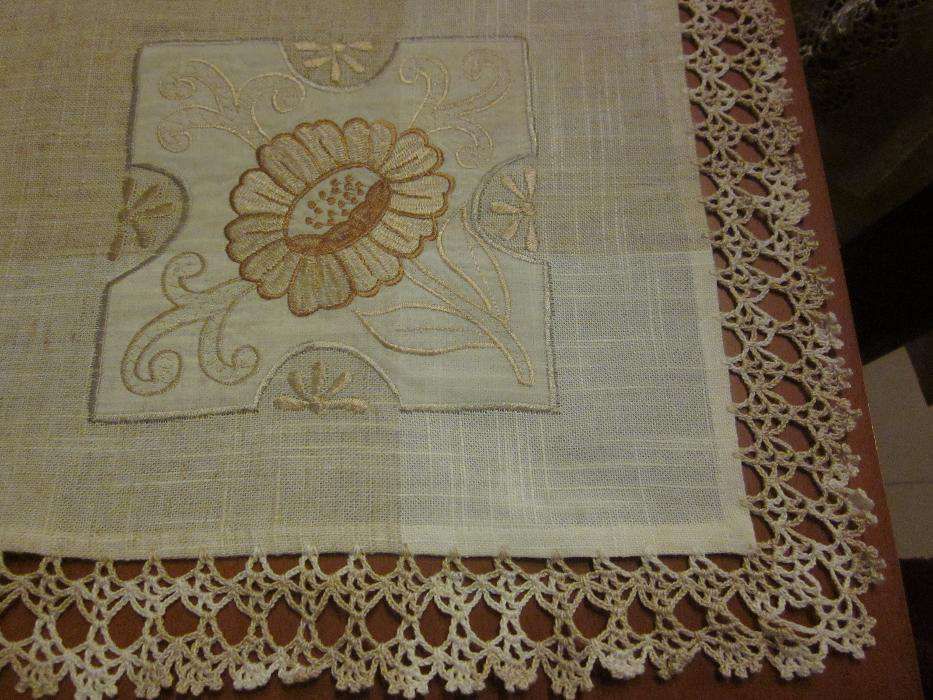 Toalha mesa, com renda artesanal