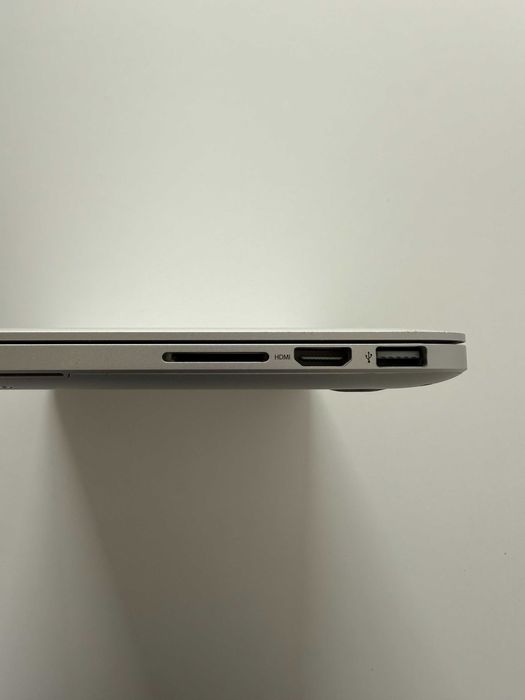MacBook Pro Retina 15" Late 2013 i7 2.3GHz 16GB NVIDIA + Carregador + Mala