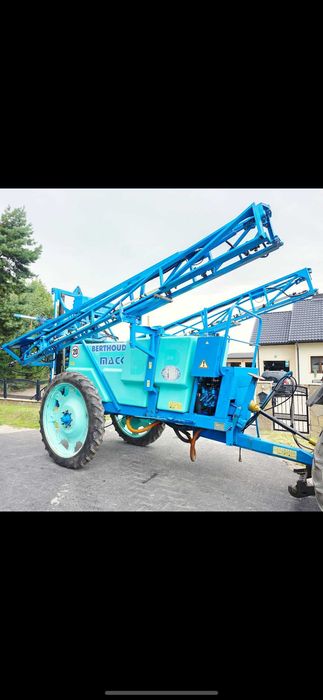 Opryskiwacz Berthoud Mack 32000l 21m własna hydraulika zadbany