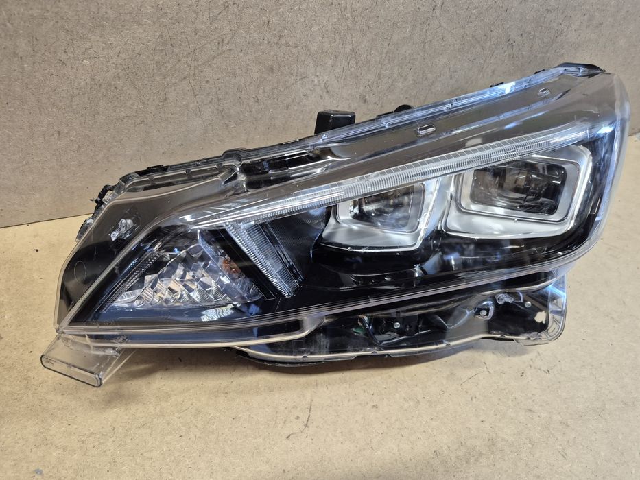 Lampa reflektor full led nissan leaf ll lewy europa