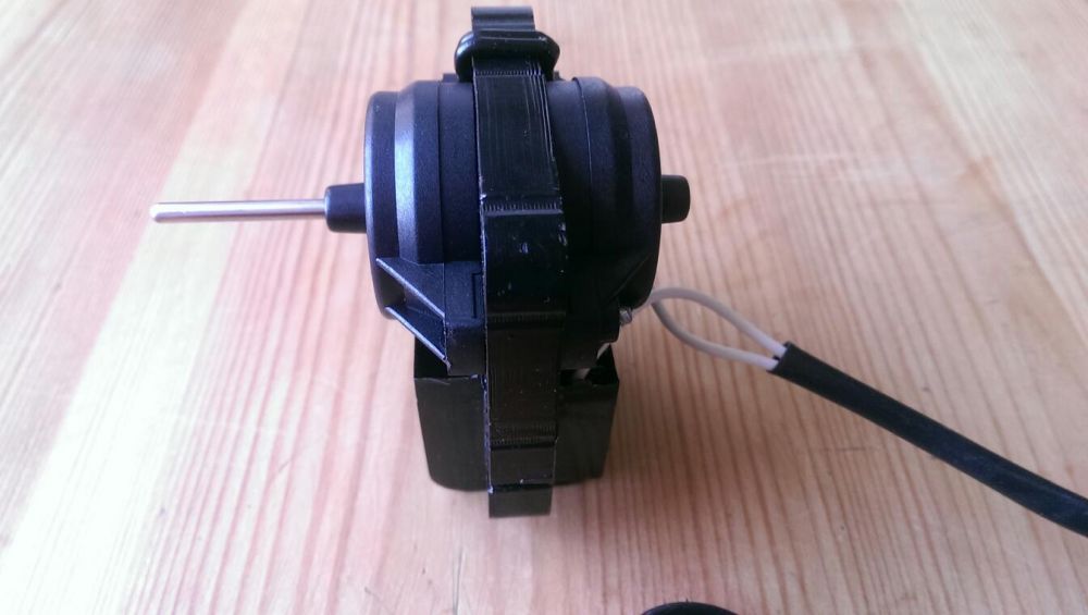 4 szt Motowentylator, silnik, silniczek do lodówek INDESIT