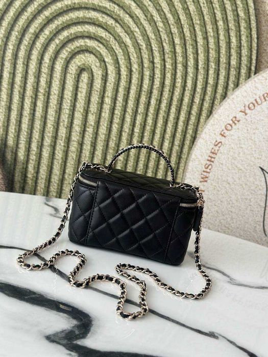 Torebka Chanel Vanity z lusterkiem