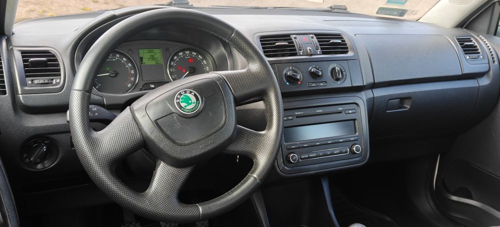 Skoda Fabia 1.6.  5 lat właściciel