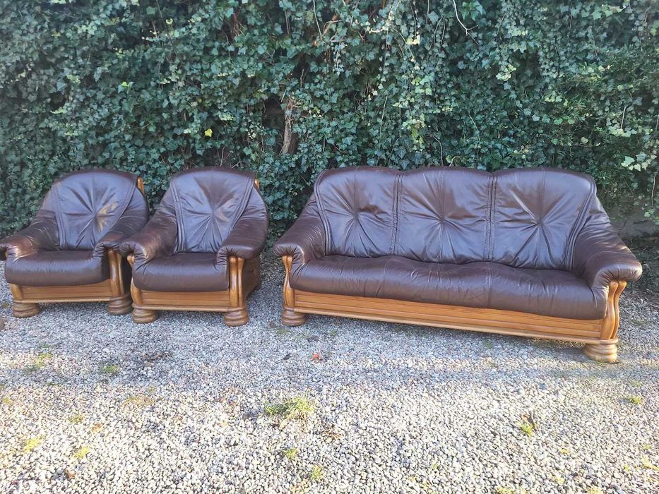 Piękny komplet wypoczynkowy ze skóry sofa dwa fotele na dębie PRZECENA
