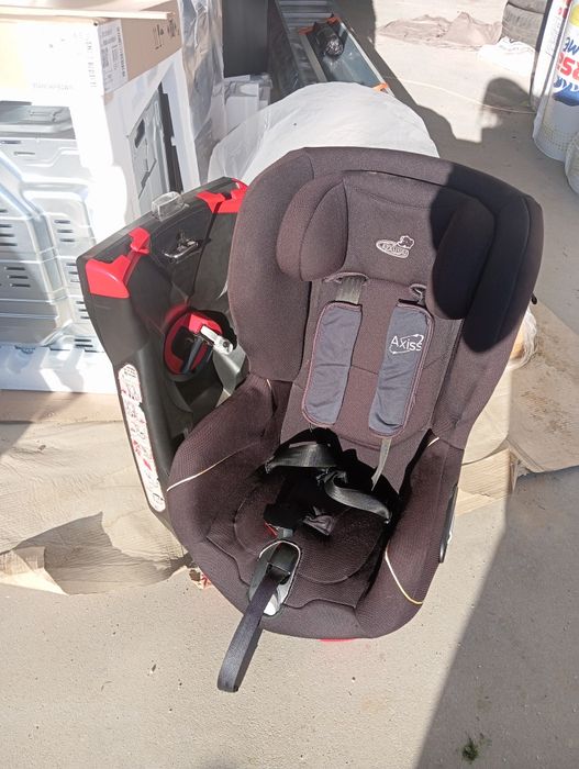 Sprzedam fotelik obrotowy 9-18kg