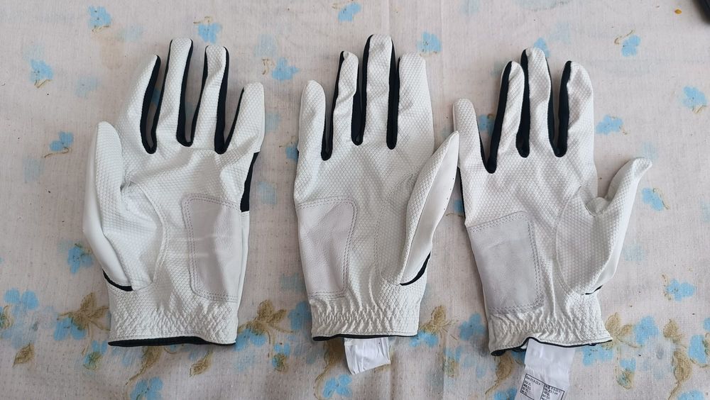 luvas de golf brancas