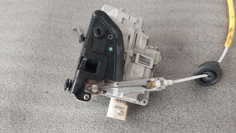 Fechadura / fecho porta trás esquerdo AUDI A4 Avant (8ED, B7)