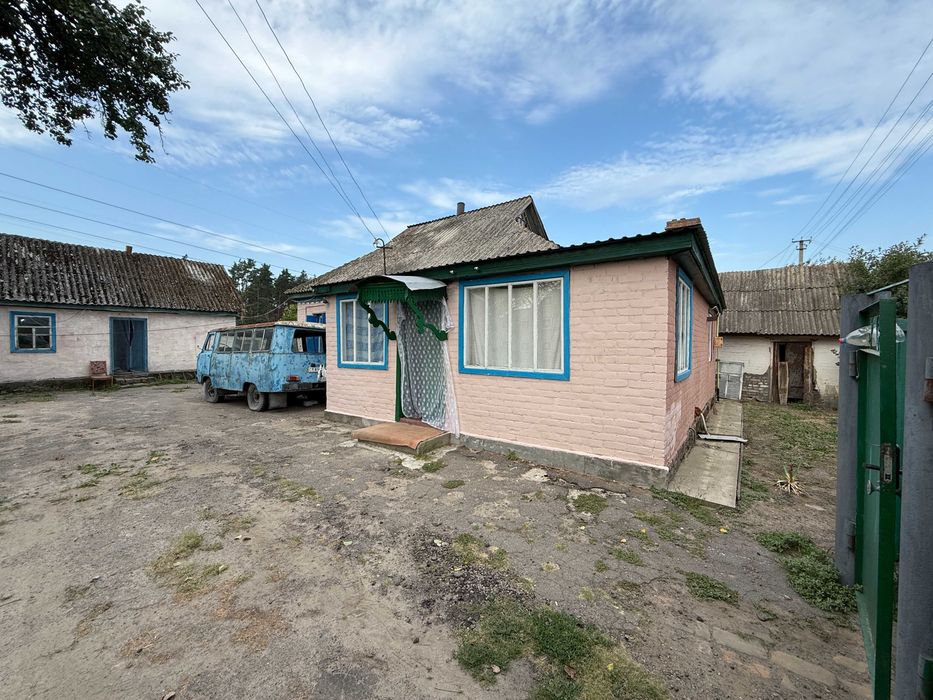 Продаж будинку в с.Руська Поляна біля лісу