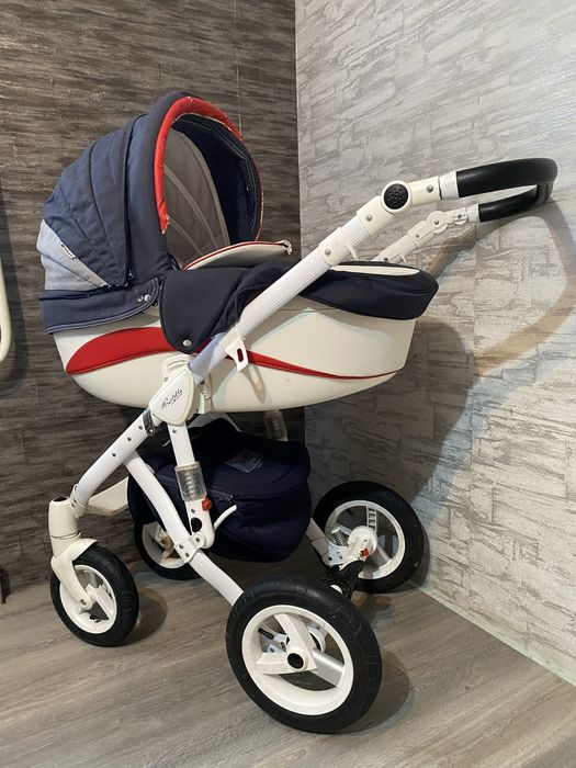 Коляска 2в 1 Adamex полный комплект