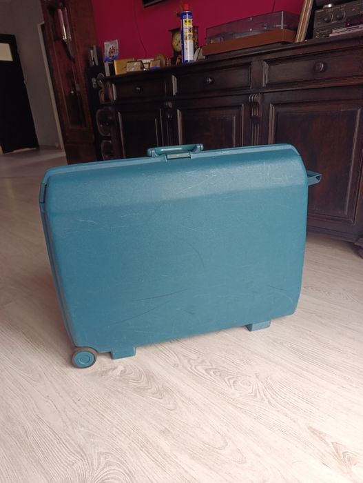 Walizka podróżna "pancerna"Samsonite.