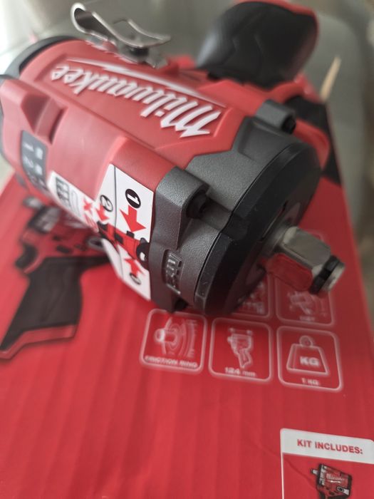 Milwaukee M12 stubby M12 FCIWF12G3