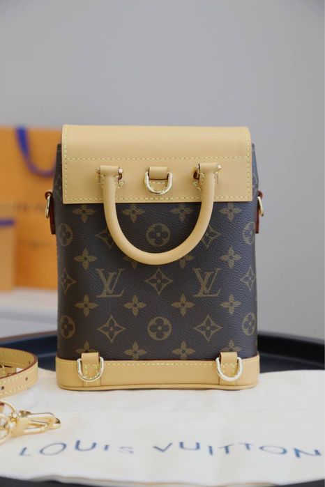 Louis Vuitton Soho Mini