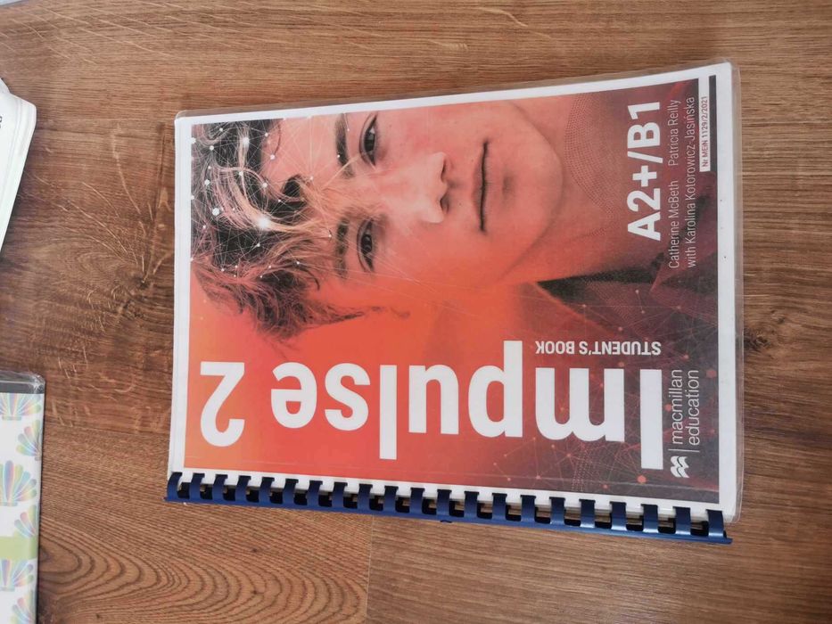 sprzedam książke impuse2 do angielskiego