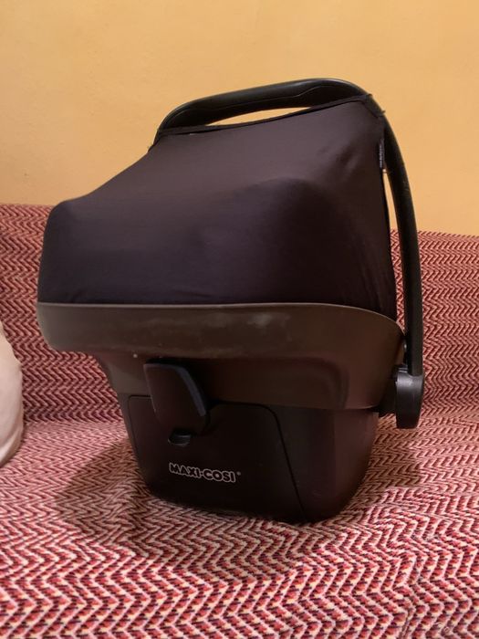 Кресло автомобильное переноска от 0 мес. maxi-cosi