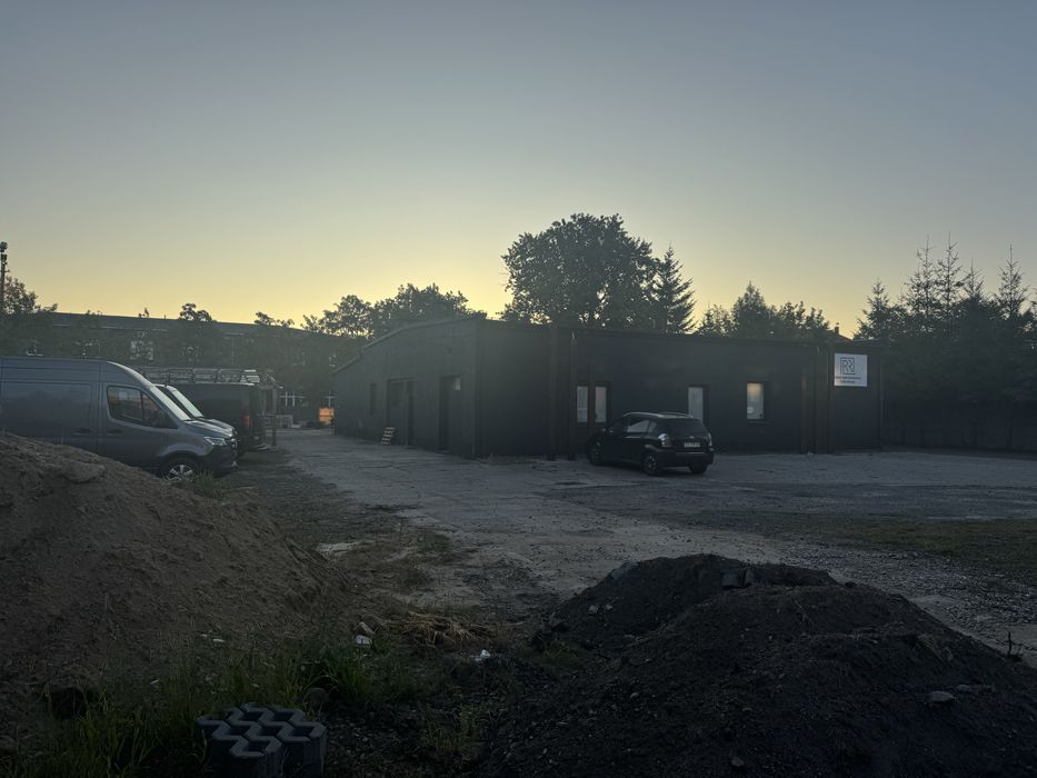 Hala blisko centrum przesiadkowego