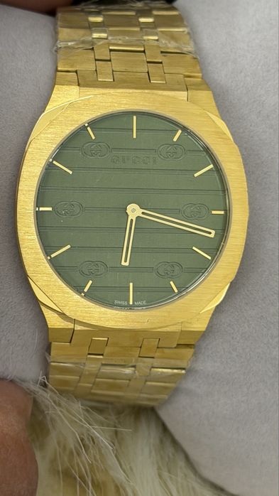 Gucci Zegarek 25H