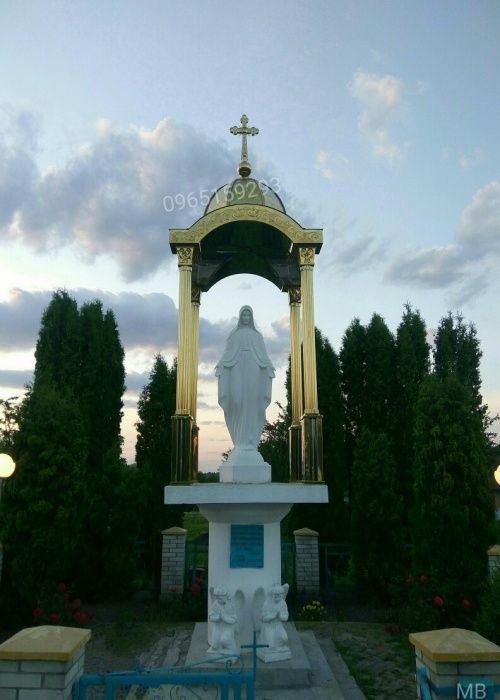 Каплички каплиця накриття дашок на скульптура (пам'ятник фигурку)