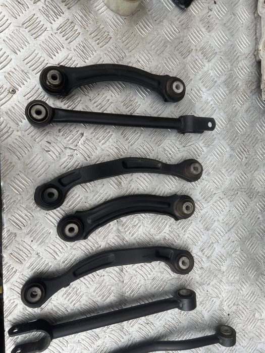 Рычаг задний Крайслер 300с chrysler 300c год 2015