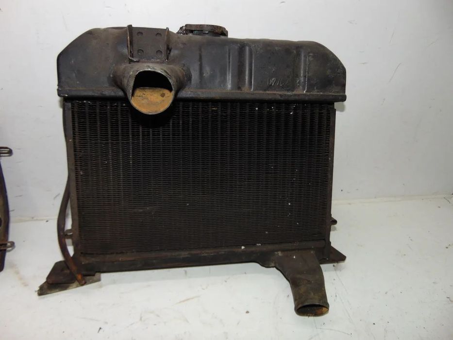 DKW Vemag 3 =6 Auto Union radiador/Aro " usado em bom estado