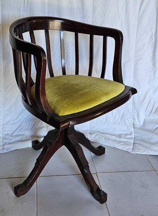 Cadeira Rotativa com braços Vintage