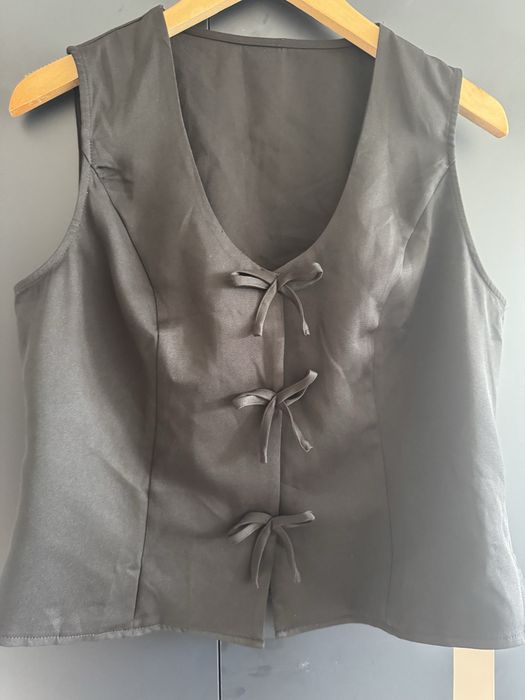 Top kamizelka czarna nowa z kokardkami YOZY L 40/42