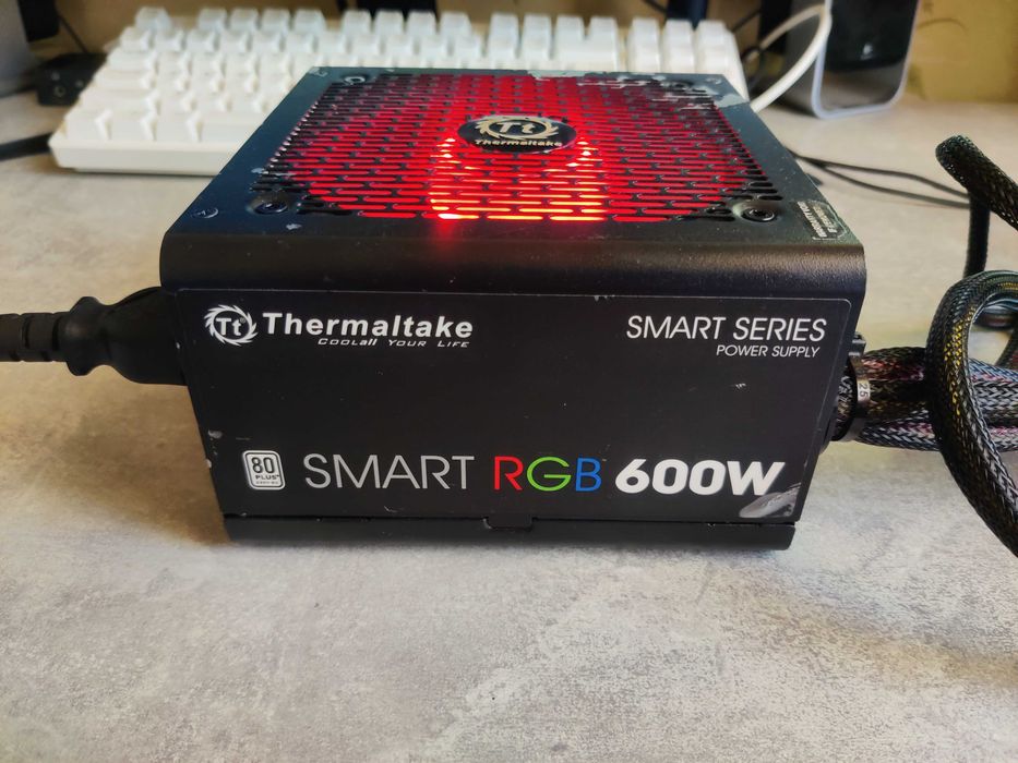 Thermaltake SMART RGB 600W (перевірений, справний)