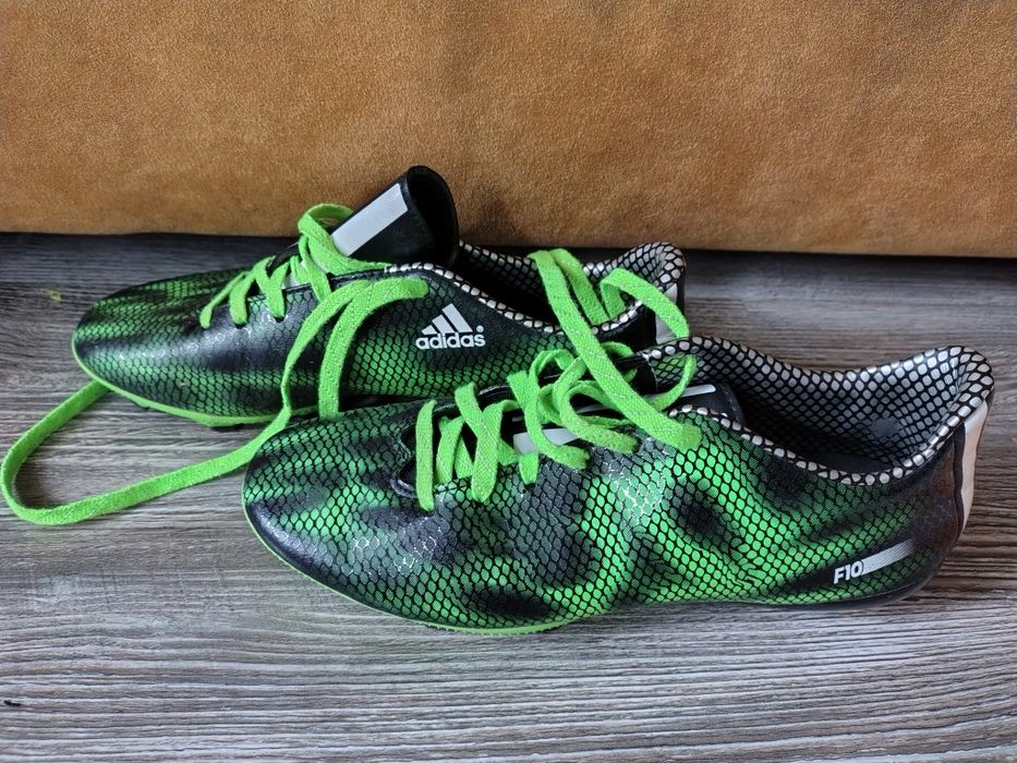 Buty piłkarskie Adidas F10 Fg B35993 korki rozmiar 40