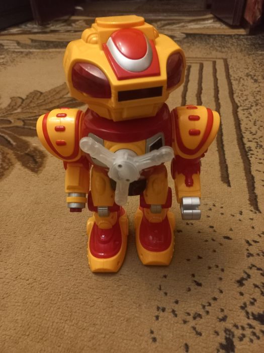 Продам робот, який стріляє дисками