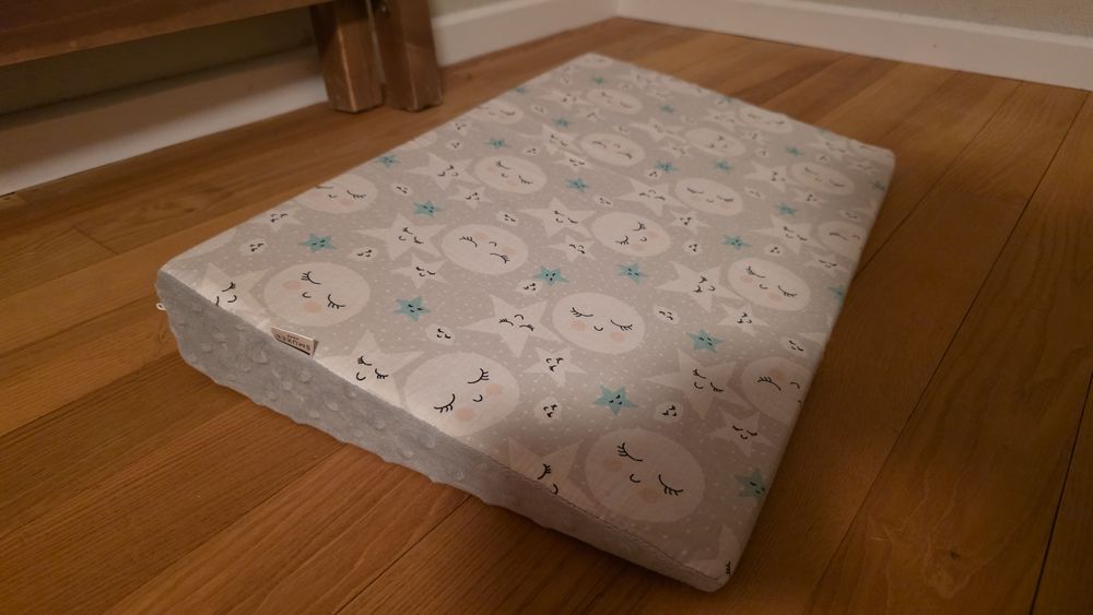 Łóżko drewniane Ikea + materac